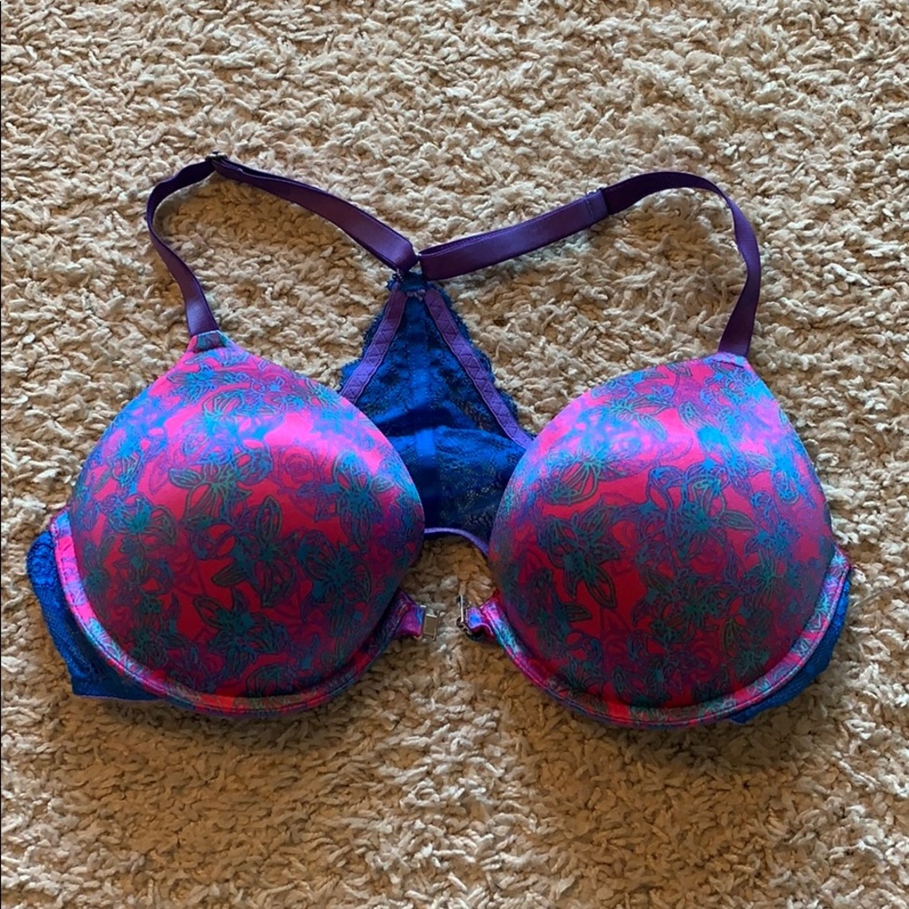 Front close bra